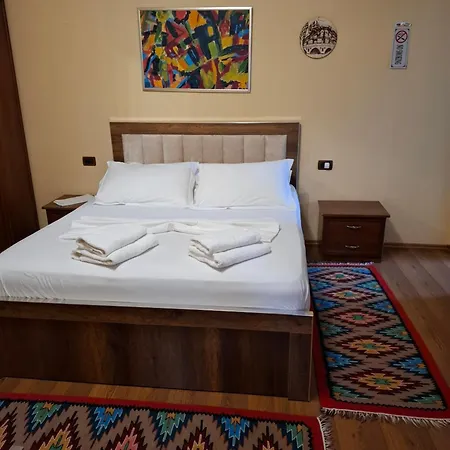 Haznedari-city Center 4* Berat