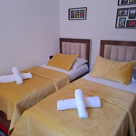 Haznedari-city Center Pensjonat 4*