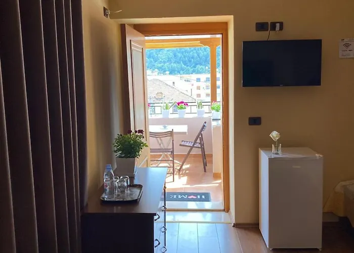 Pensión Haznedari-city Center