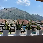 Haznedari-city Center Gasthof 4*