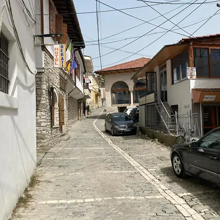 Pensionat Haznedari-city Center Berat