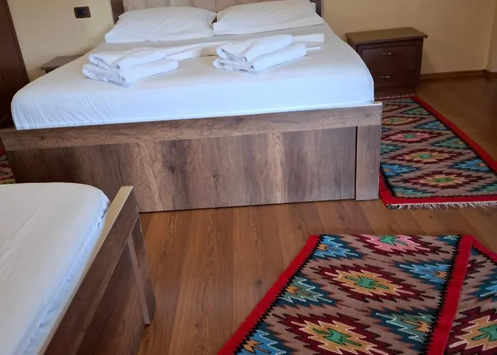 Konukevi Haznedari-city Center 4*