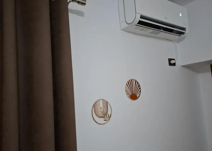 Haznedari-city Center ゲストハウス ベラト